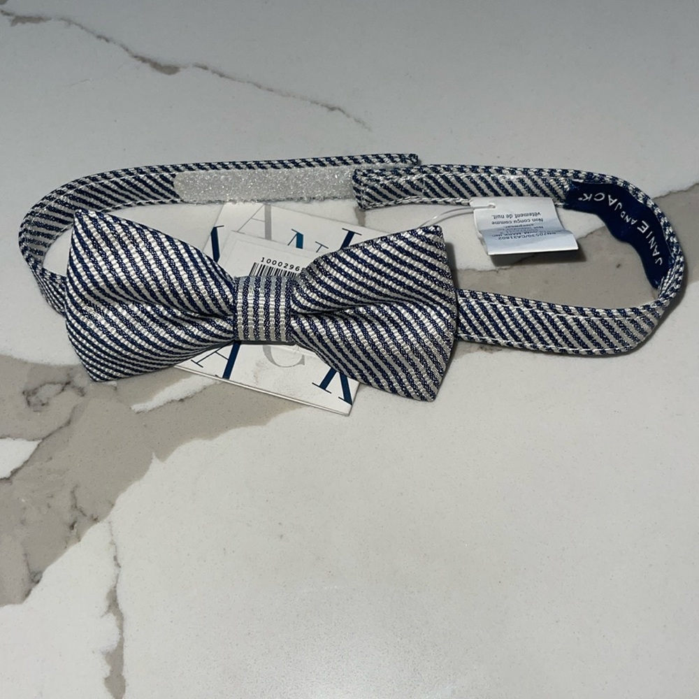 Janie and jack bow tie 2-5 years